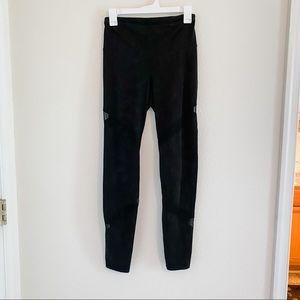 Black Old Navy Go Dry Fitted Leggings with Sheer Black Panels